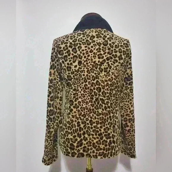 Jones studio leopard print velour zip up jacket. Size small - Picture 5 of 7